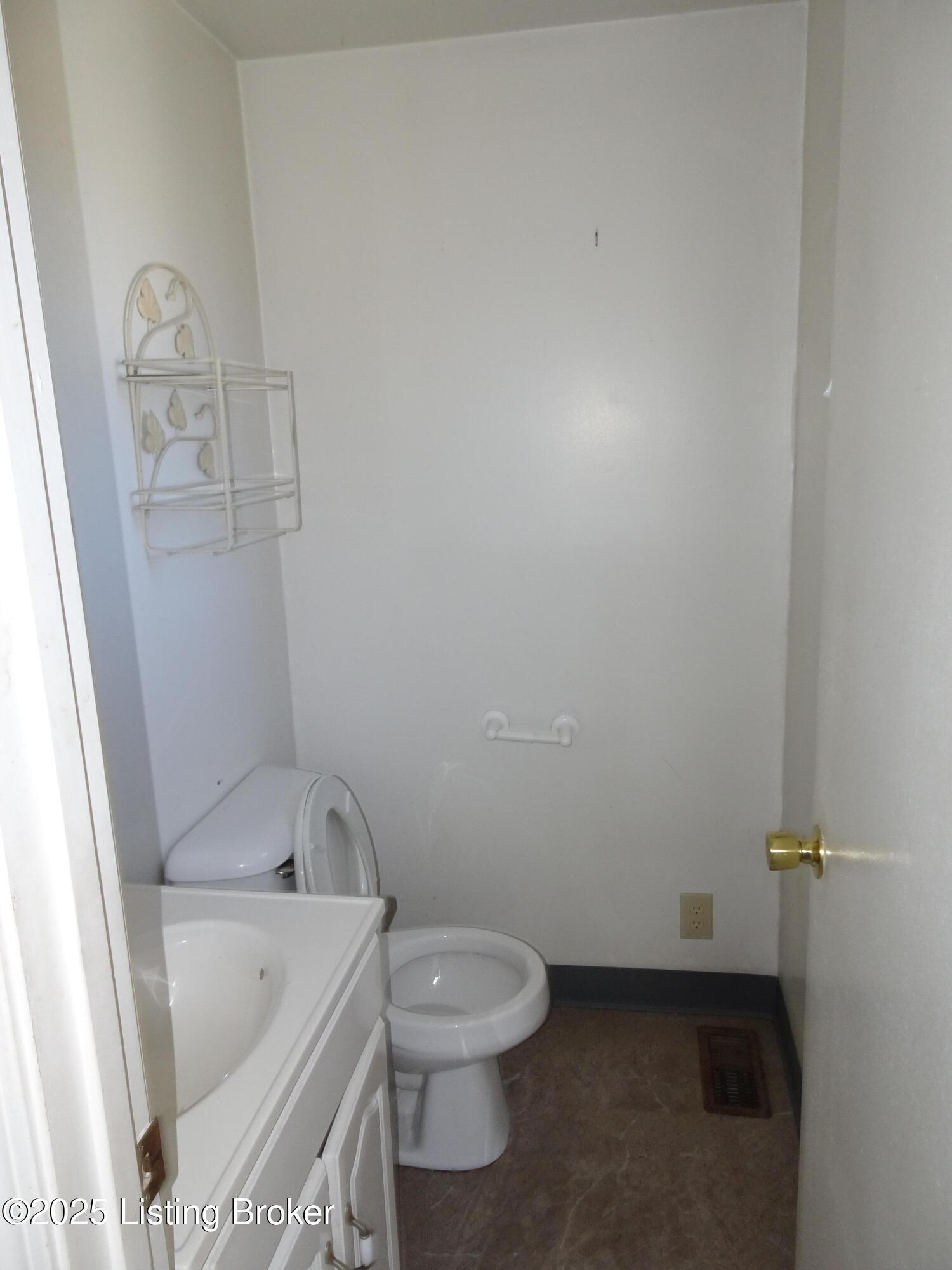 7 Hill Top Ct, Louisville, Kentucky image 13