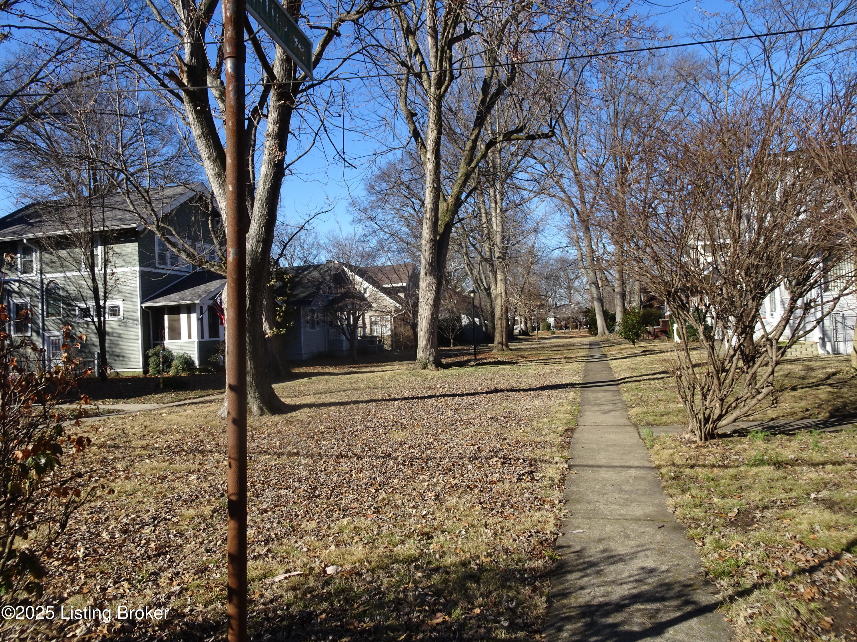 7 Hill Top Ct, Louisville, Kentucky image 3
