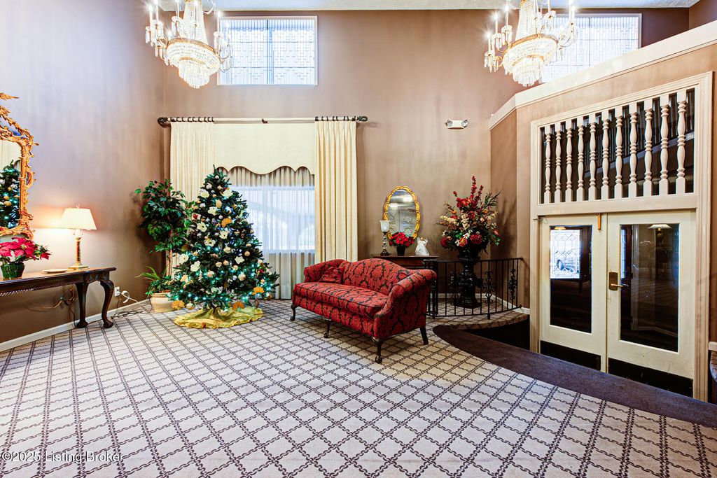 Photo of 1600 Gardiner Ln #104, Louisville, KY 40205 (MLS # 1705093)