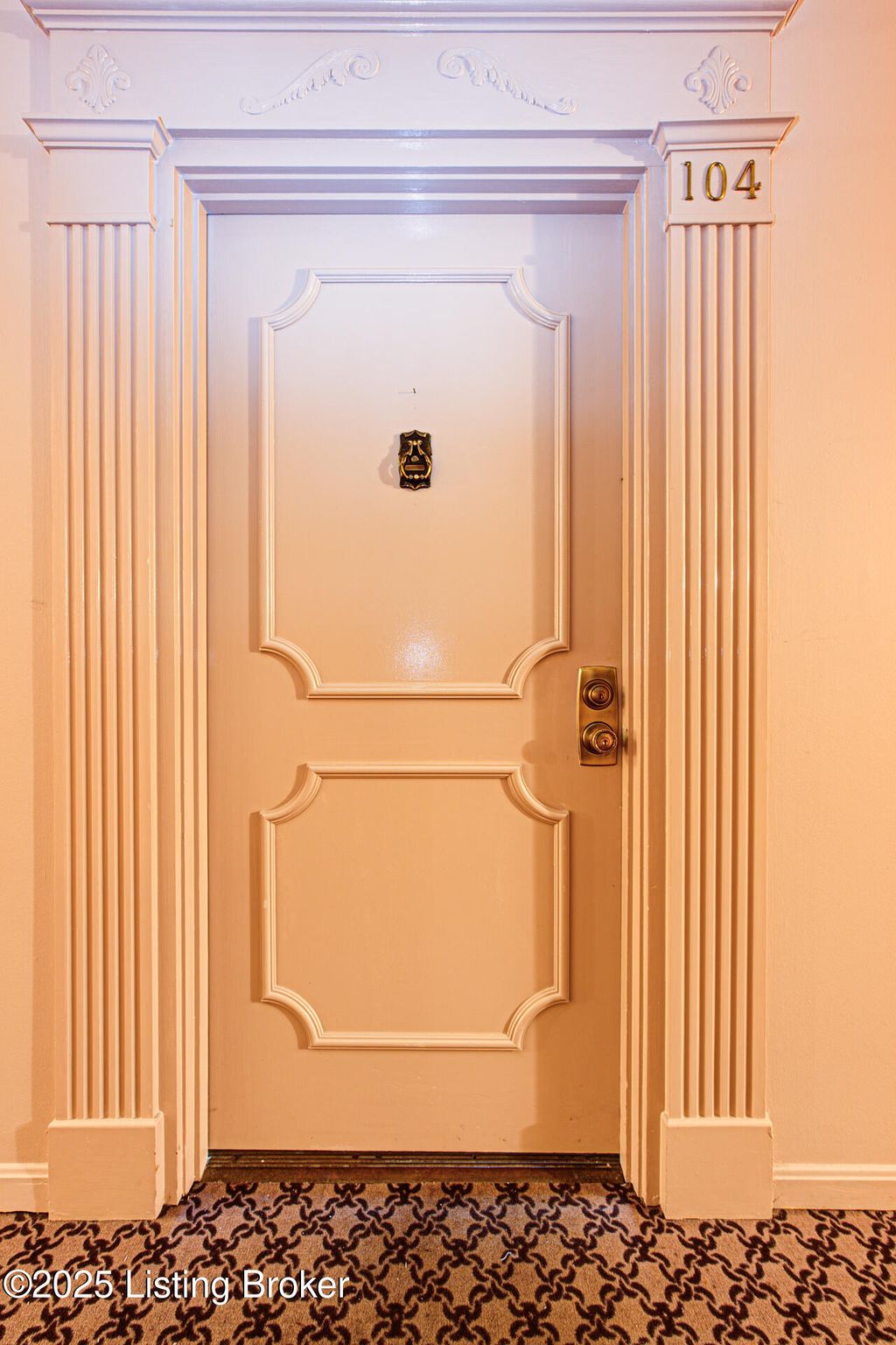 Photo of 1600 Gardiner Ln #104, Louisville, KY 40205 (MLS # 1705093)