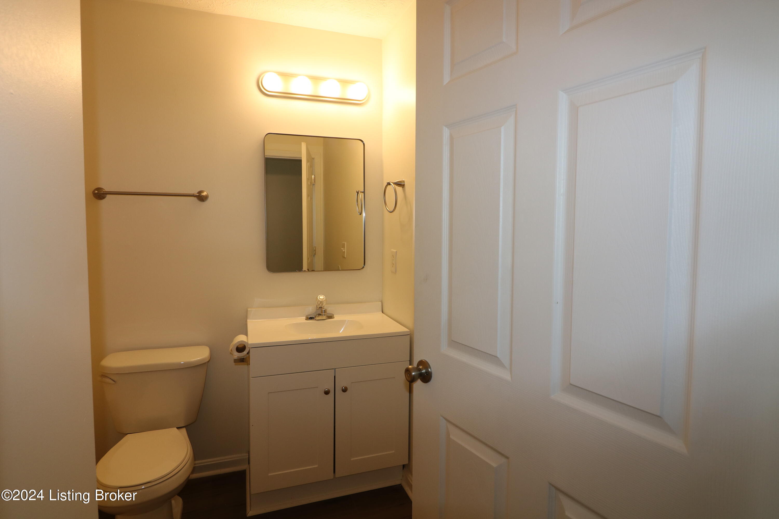 2008 W Market St, Louisville, Kentucky image 10