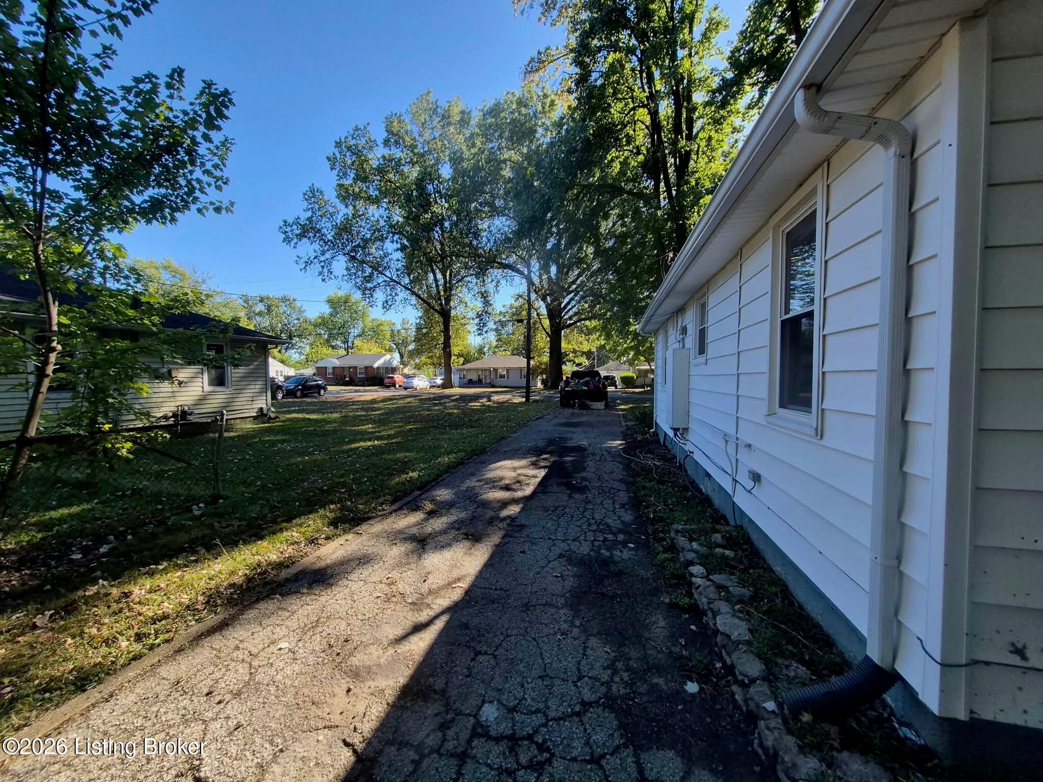 2701 Pioneer Rd - Photo 4
