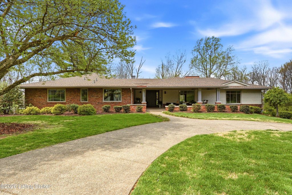 Photo of 3419 Mt Rainier Dr, Louisville, KY 40241 (MLS # 1714409)