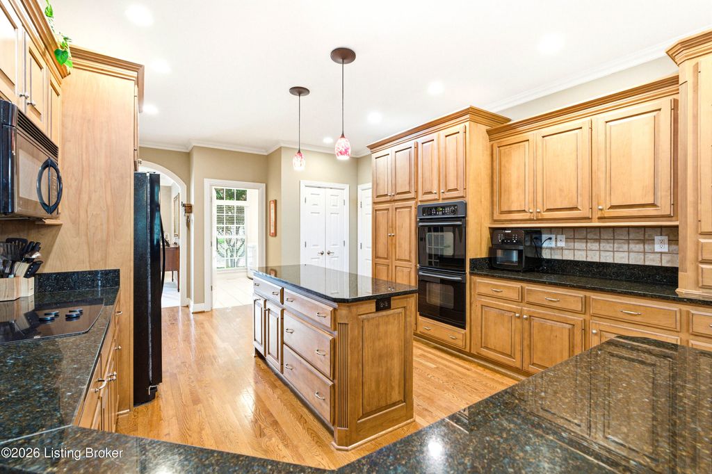 Photo of 13101 Ridgemoor Dr, Prospect, KY 40059 (MLS # 1716001)