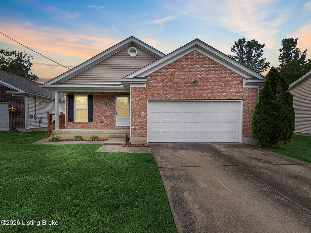 Photo of 320 Seventh Ave, Shepherdsville, KY 40165 (MLS # 1721171)