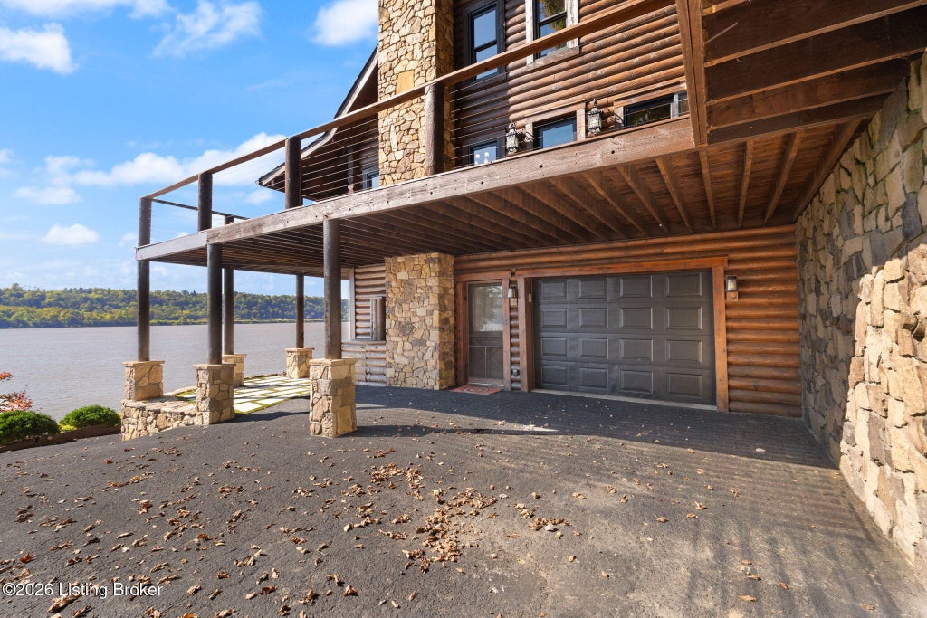 Photo of 5113 Stoneview Dr, Charlestown, IN 47111 (MLS # 1732066)