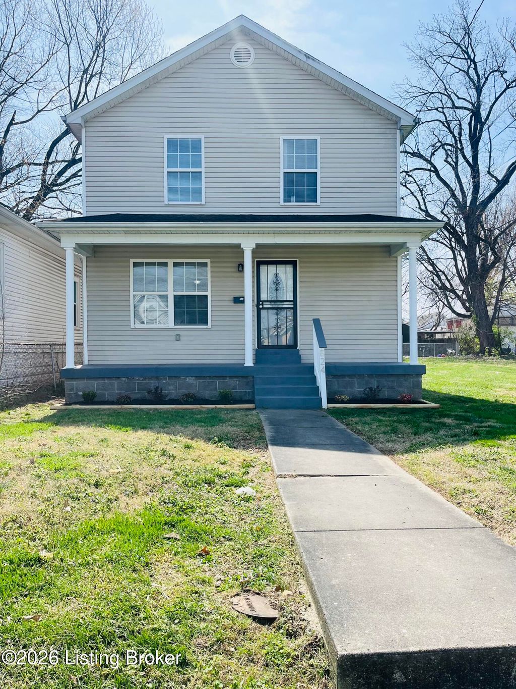 Photo of 824 Dresden Ave, Louisville, KY 40215 (MLS # 1712430)