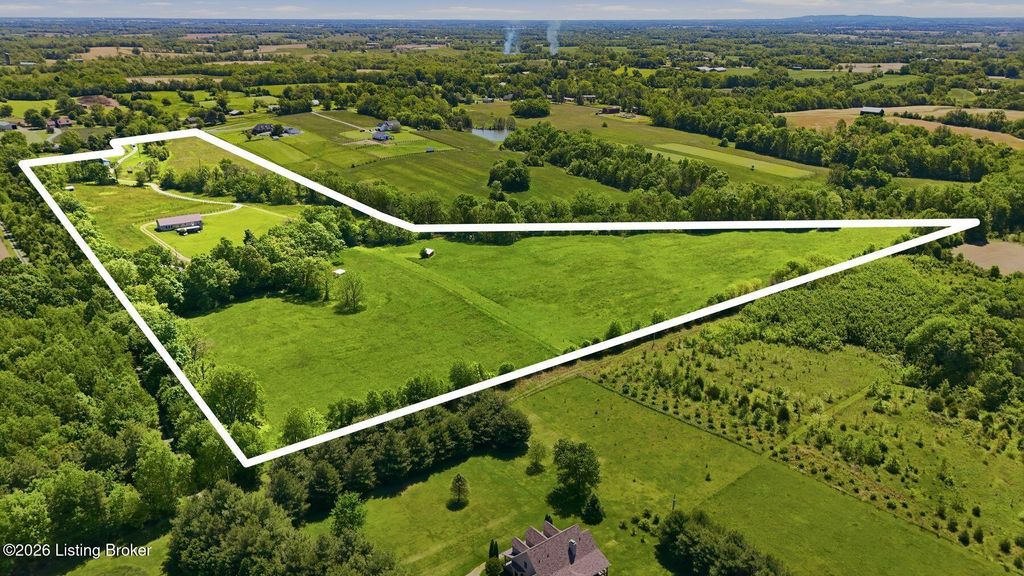 Photo of 7740 Dover Rd, Shelbyville, KY 40065 (MLS # 1717145)