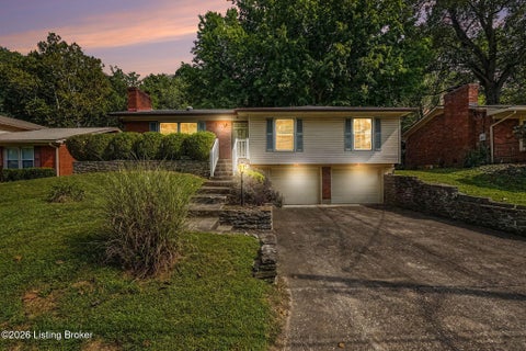 Tiny photo for 10217 Eve Adam Dr, Louisville, KY 40272 (MLS # 1729809)