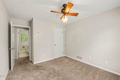Tiny photo for 10217 Eve Adam Dr, Louisville, KY 40272 (MLS # 1729809)