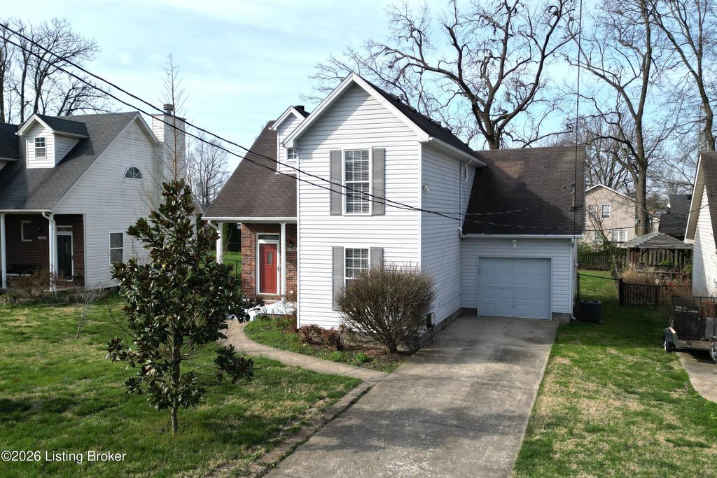 Photo of 1300 Etawah Ave, Louisville, KY 40222 (MLS # 1712441)