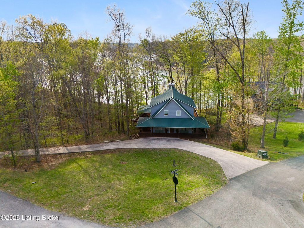 Photo of 330 Averi Gray Ridge Dr, Mammoth Cave, KY 42259 (MLS # 1714963)