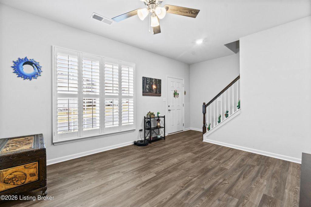 Photo of 11908 Parkview Trace Dr, Louisville, KY 40229 (MLS # 1710547)