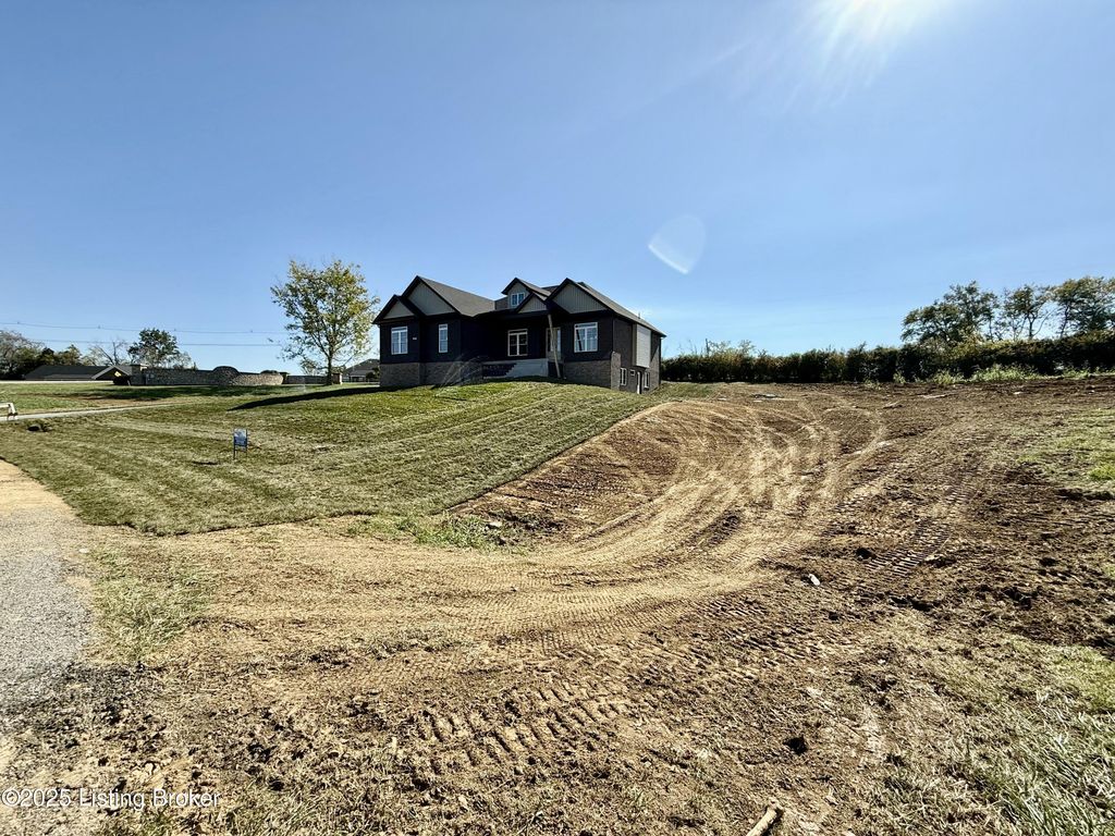 Photo of Lot 44 Elk Chase Drive, Taylorsville, KY 40071 (MLS # 1701630)