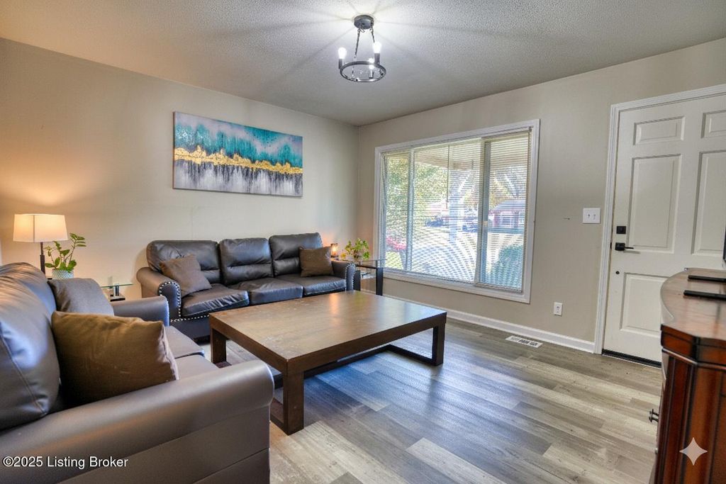 Photo of 7406 Ronan Dr, Louisville, KY 40258 (MLS # 1706444)