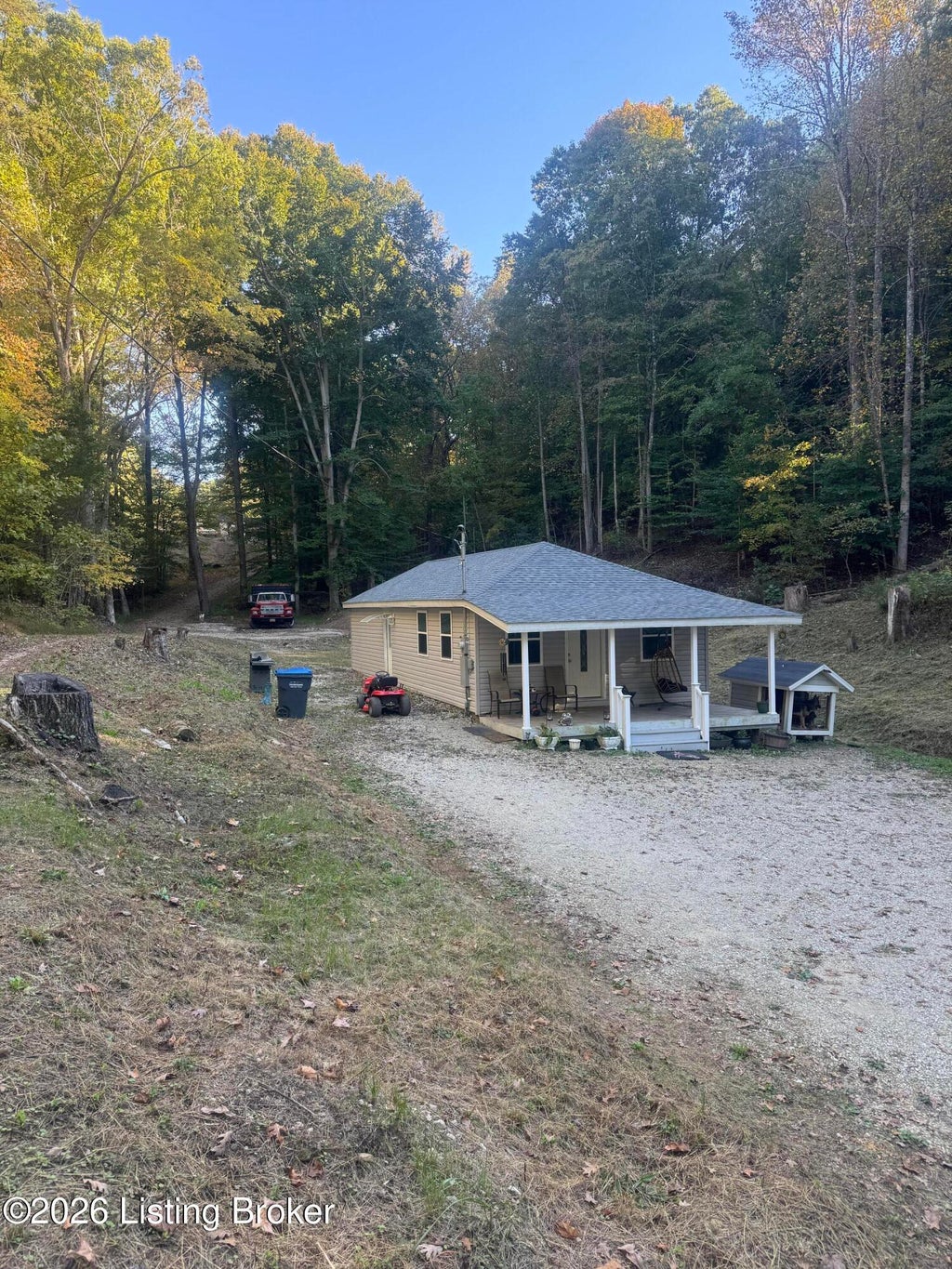 Photo of 10807 Jefferson Hill Rd, Louisville, KY 40118 (MLS # 1732442)