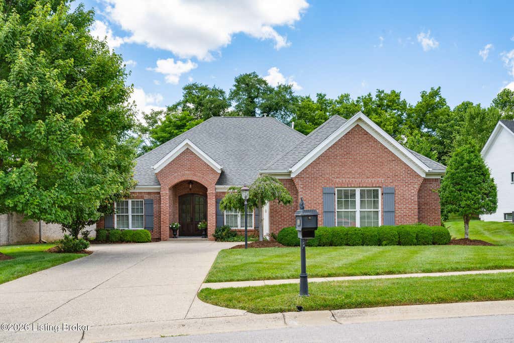 Photo of 4338 Sanctuary Bluff Ln, Louisville, KY 40241 (MLS # 1720917)