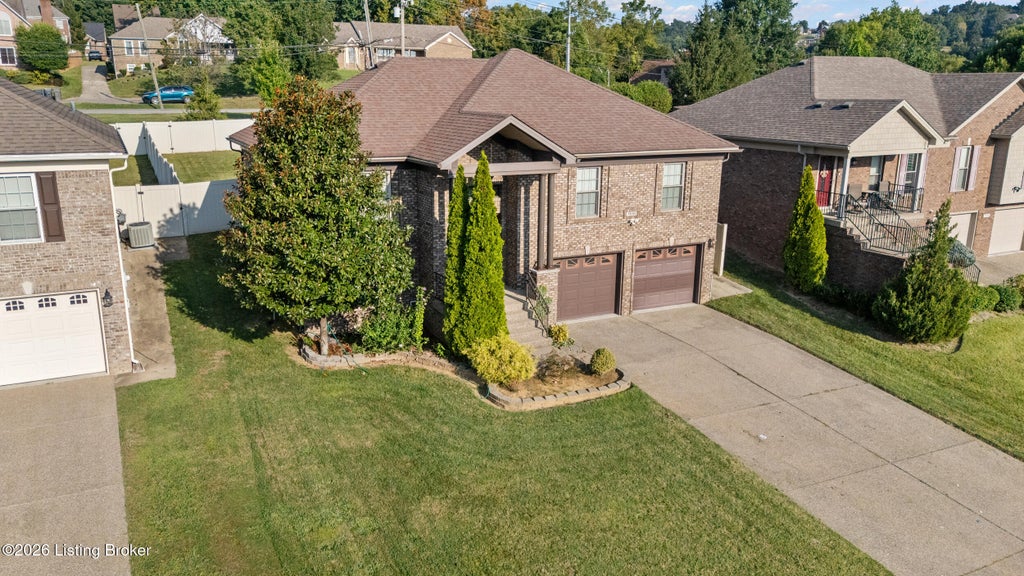 Photo of 7610 Pavilion Park Rd, Louisville, KY 40214 (MLS # 1728371)