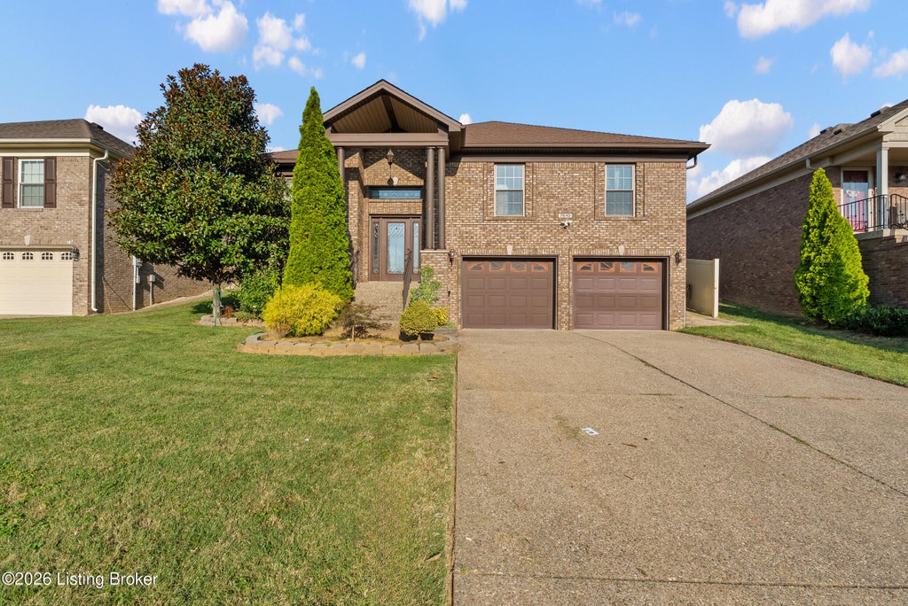Photo of 7610 Pavilion Park Rd, Louisville, KY 40214 (MLS # 1728371)