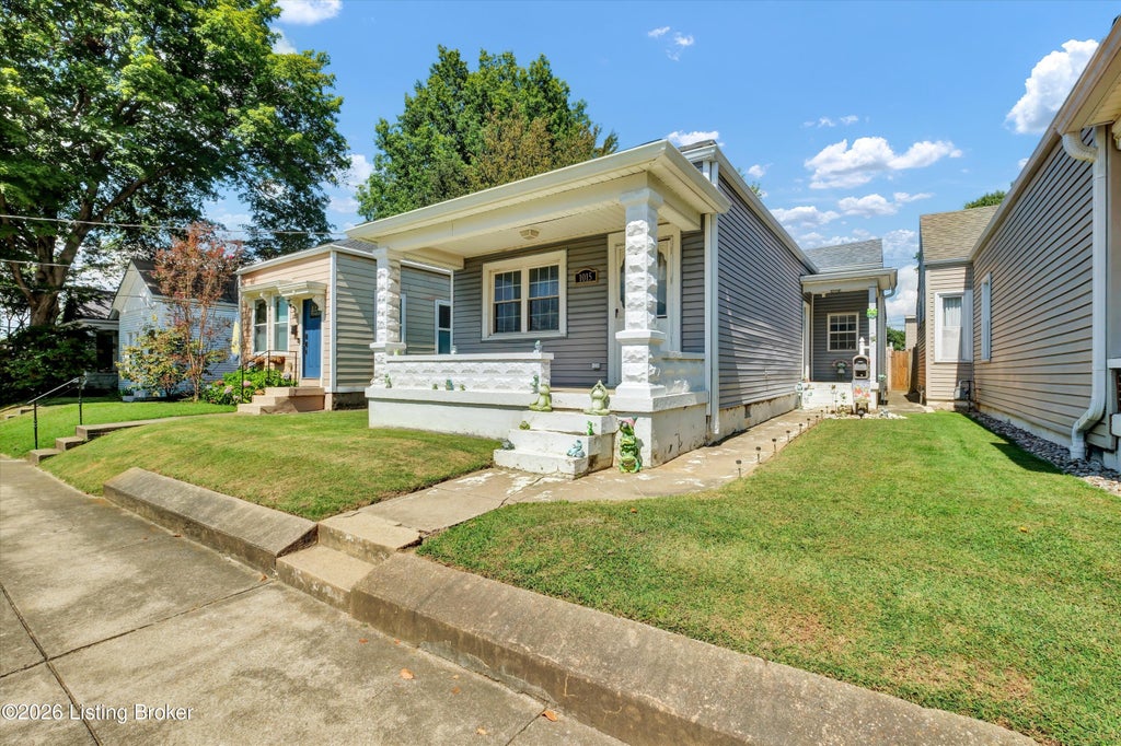 Photo of 1015 E Burnett Ave, Louisville, KY 40217 (MLS # 1727912)
