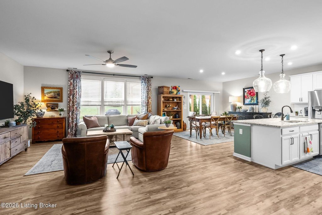 Photo of 1008 Buckthorn Trace, La Grange, KY 40031 (MLS # 1711690)