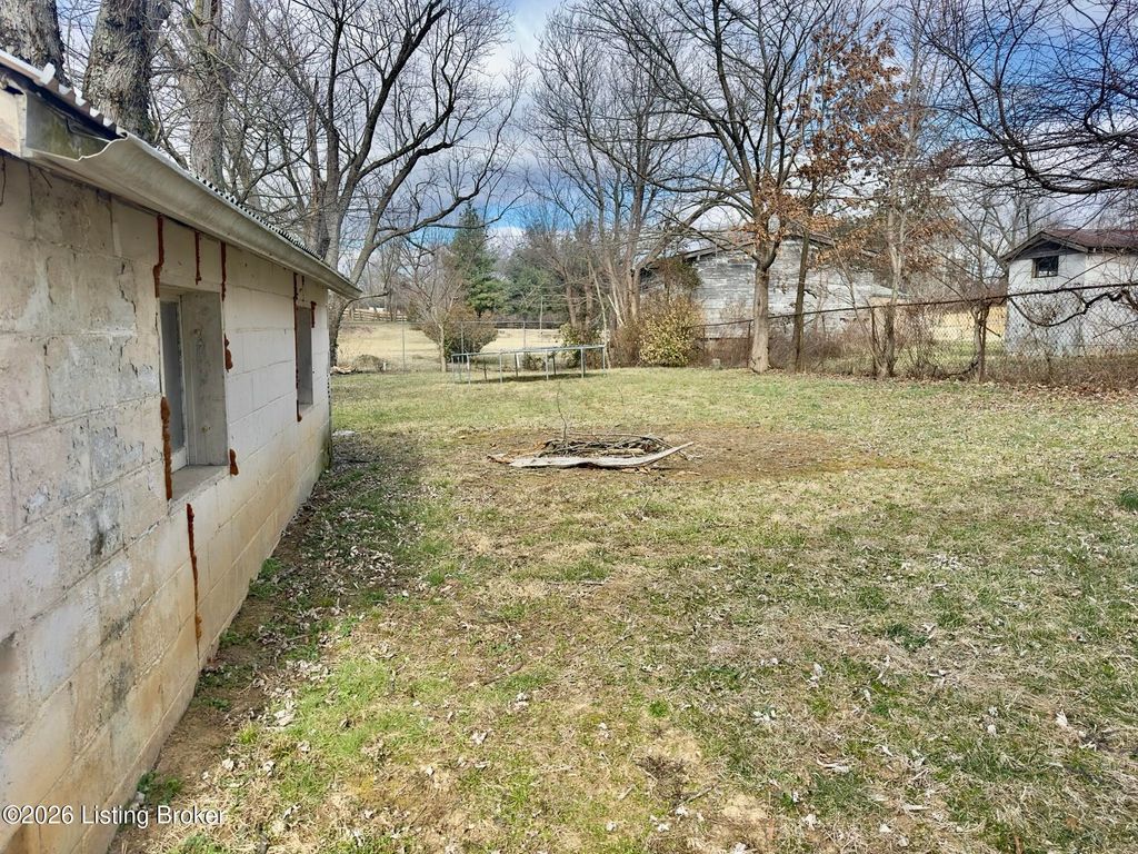 Photo of 1579 W Vine St, Radcliff, KY 40160 (MLS # 1709662)