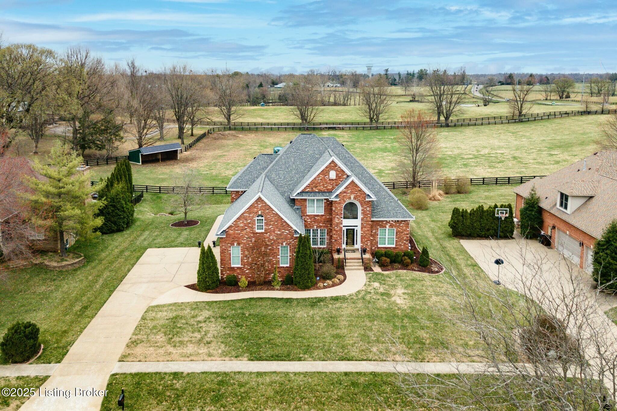 12607 Hillcross Pkwy, Prospect, Kentucky image 2
