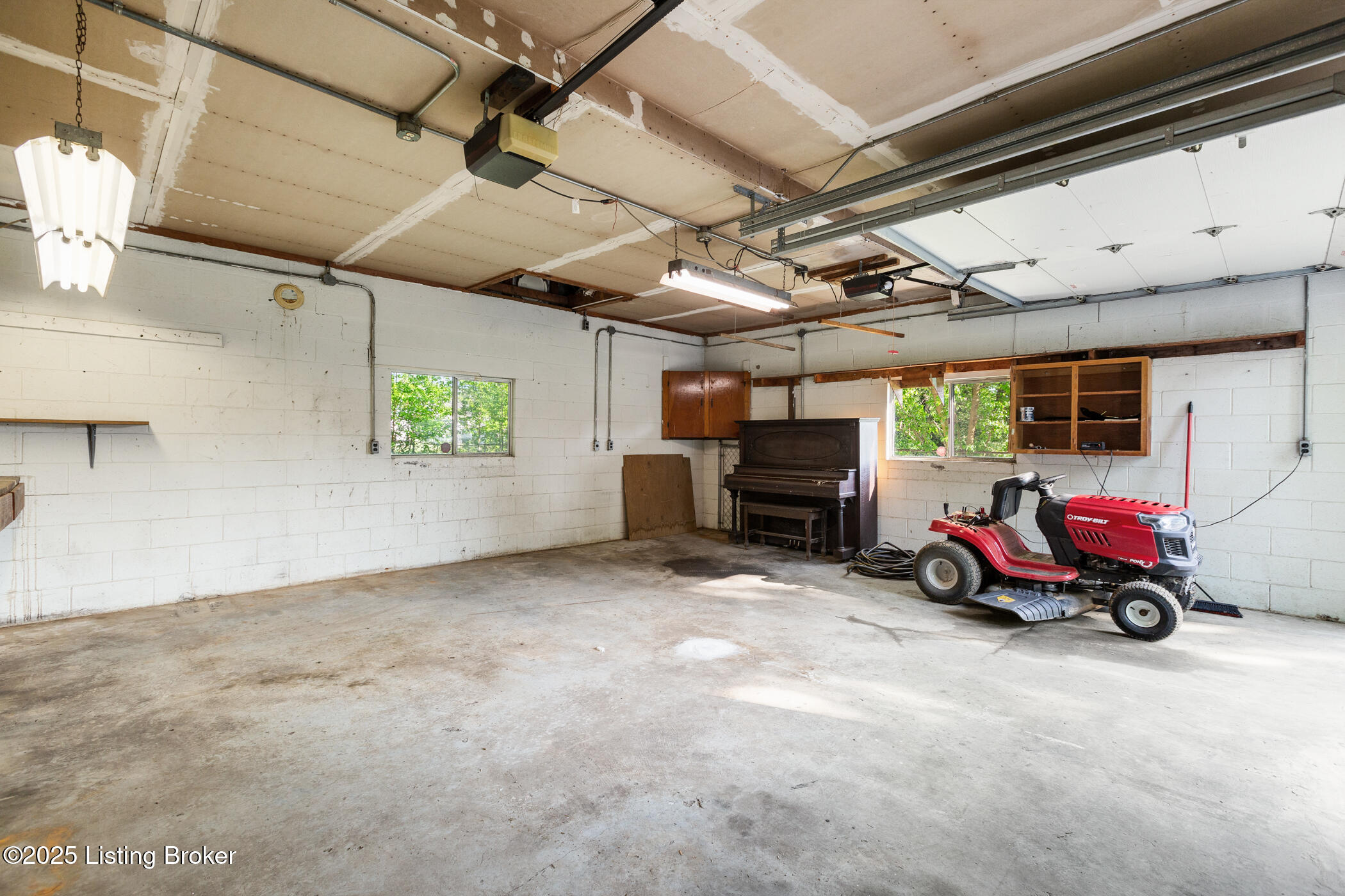 6515 Upper Hunters Trace, Louisville, Pennsylvania image 39