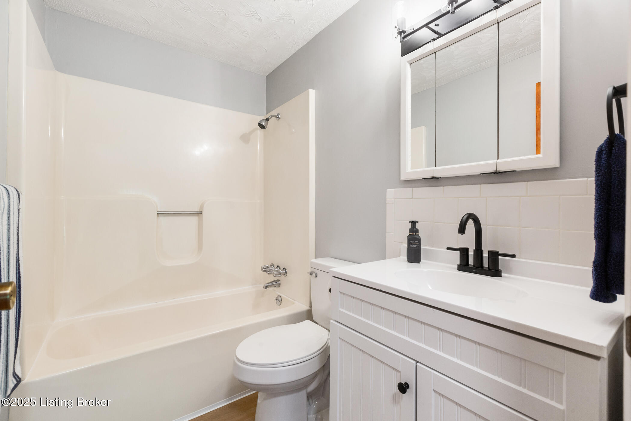 6515 Upper Hunters Trace, Louisville, Pennsylvania image 24