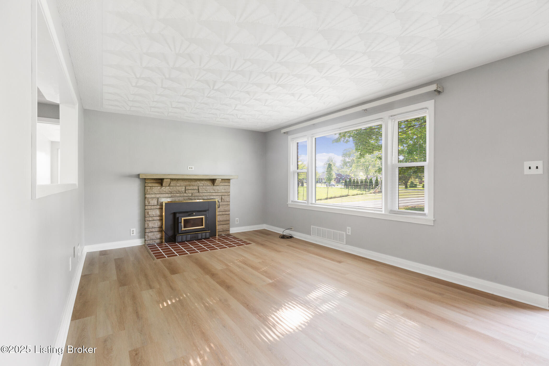 6515 Upper Hunters Trace, Louisville, Pennsylvania image 4