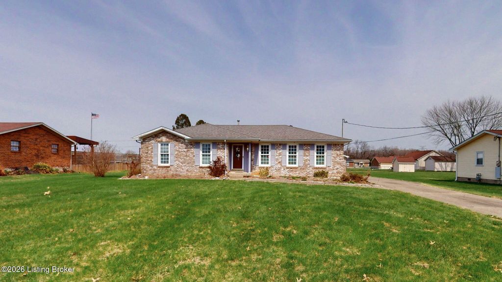 Photo of 3613 Burkland Blvd, Shepherdsville, KY 40165 (MLS # 1712293)