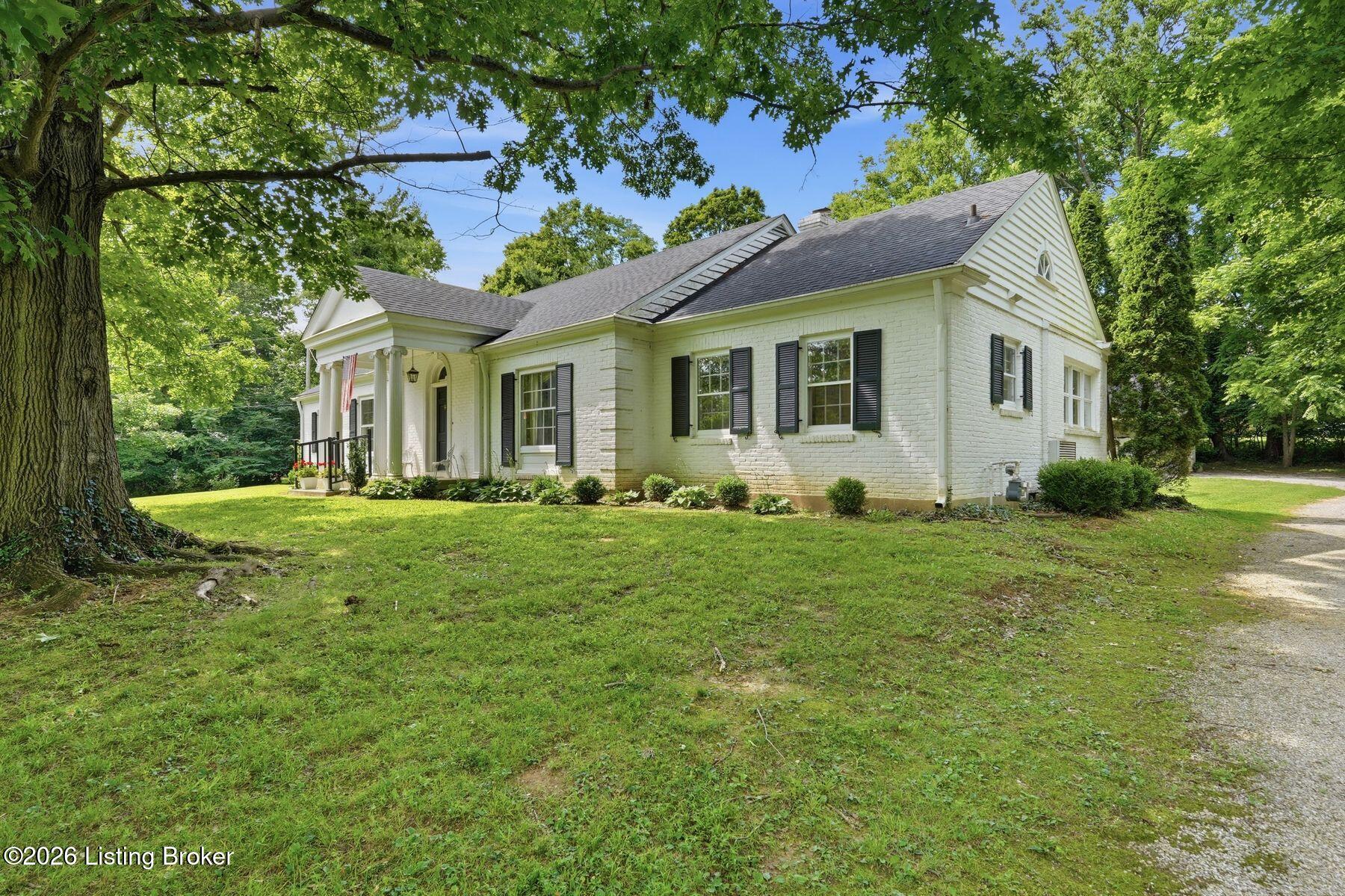 11901 Woodland Rd