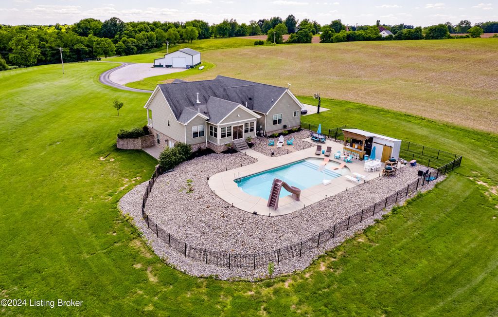 Photo of 3790 Vigo Rd, Bagdad, KY 40003 (MLS # 1715740)