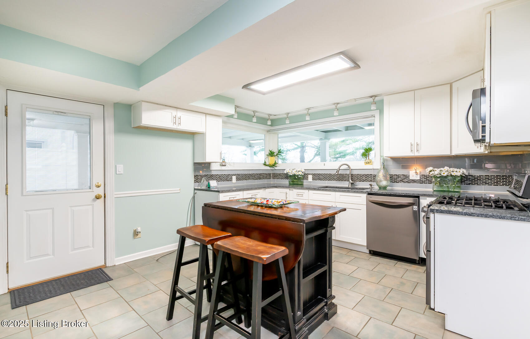 1031 Thruston Ave, Louisville, Kentucky image 20