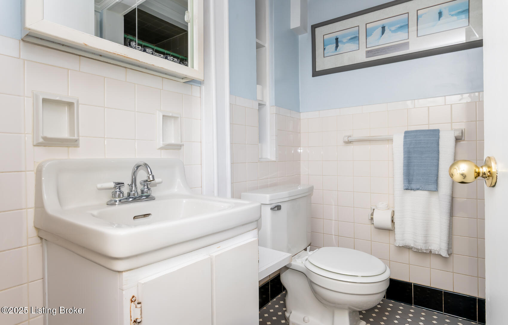 1031 Thruston Ave, Louisville, Kentucky image 35