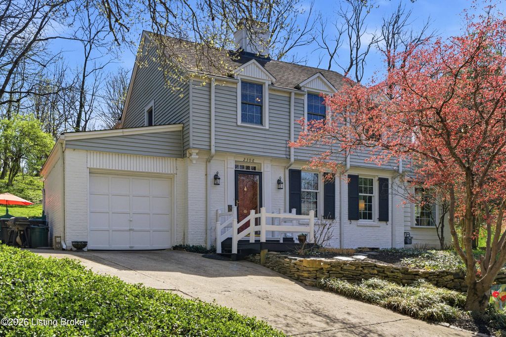 Photo of 2308 Raleigh Ln, Louisville, KY 40206 (MLS # 1714335)