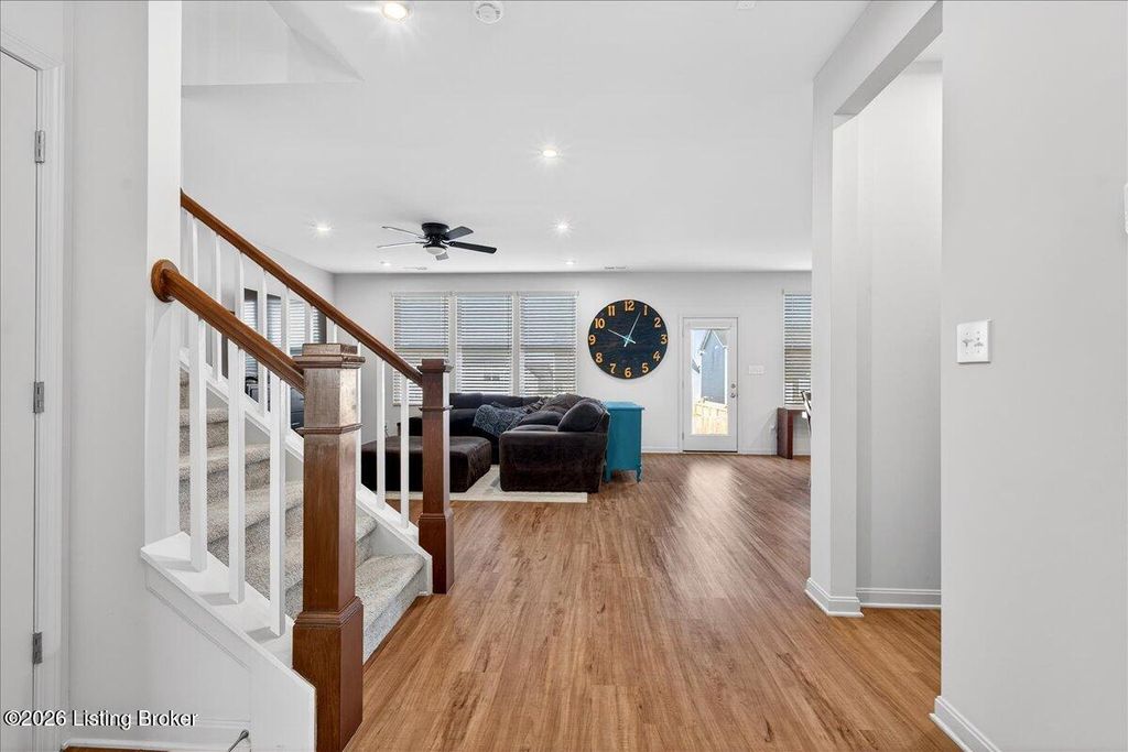 Photo of 4015 Bent Creek Dr, La Grange, KY 40031 (MLS # 1711344)