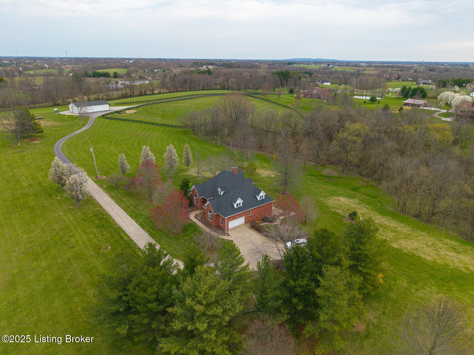 518 Aiken Rd, Shelbyville, Kentucky image 3