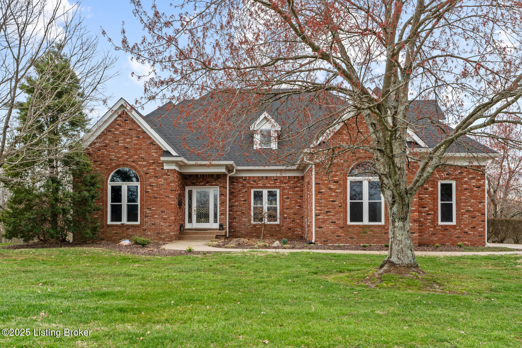 518 Aiken Rd, Shelbyville, Kentucky image 1