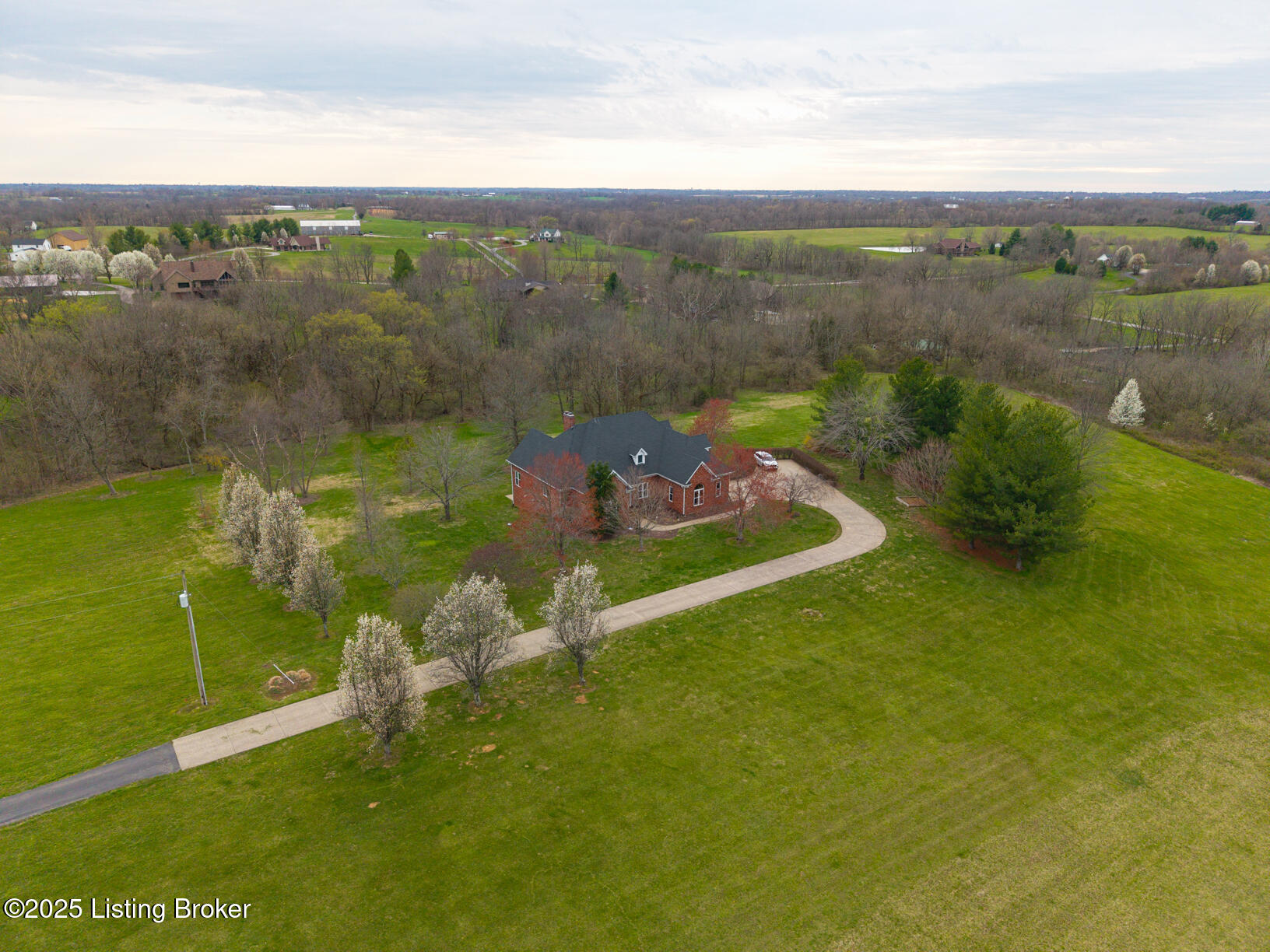 518 Aiken Rd, Shelbyville, Kentucky image 5
