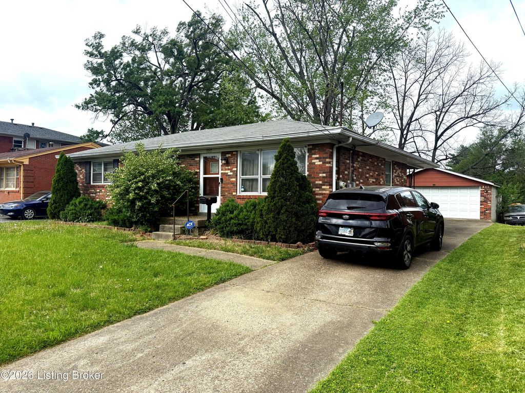 Photo of 3017 Mid Dale Ln, Louisville, KY 40220 (MLS # 1714333)