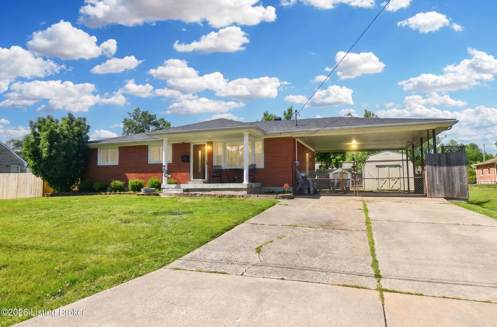 Photo of 5809 Maryman Rd, Louisville, KY 40258 (MLS # 1716867)