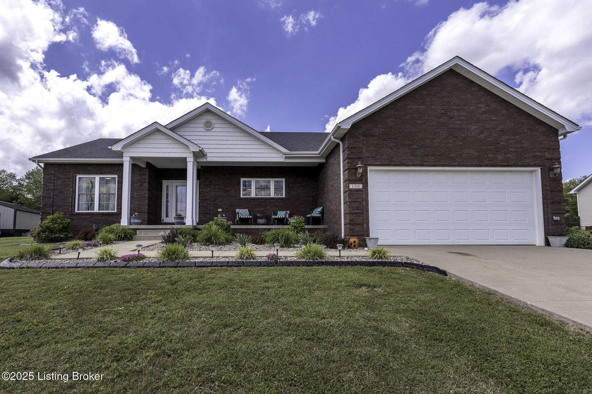 188 Wakefield Dr, Elizabethtown, Pennsylvania image 1