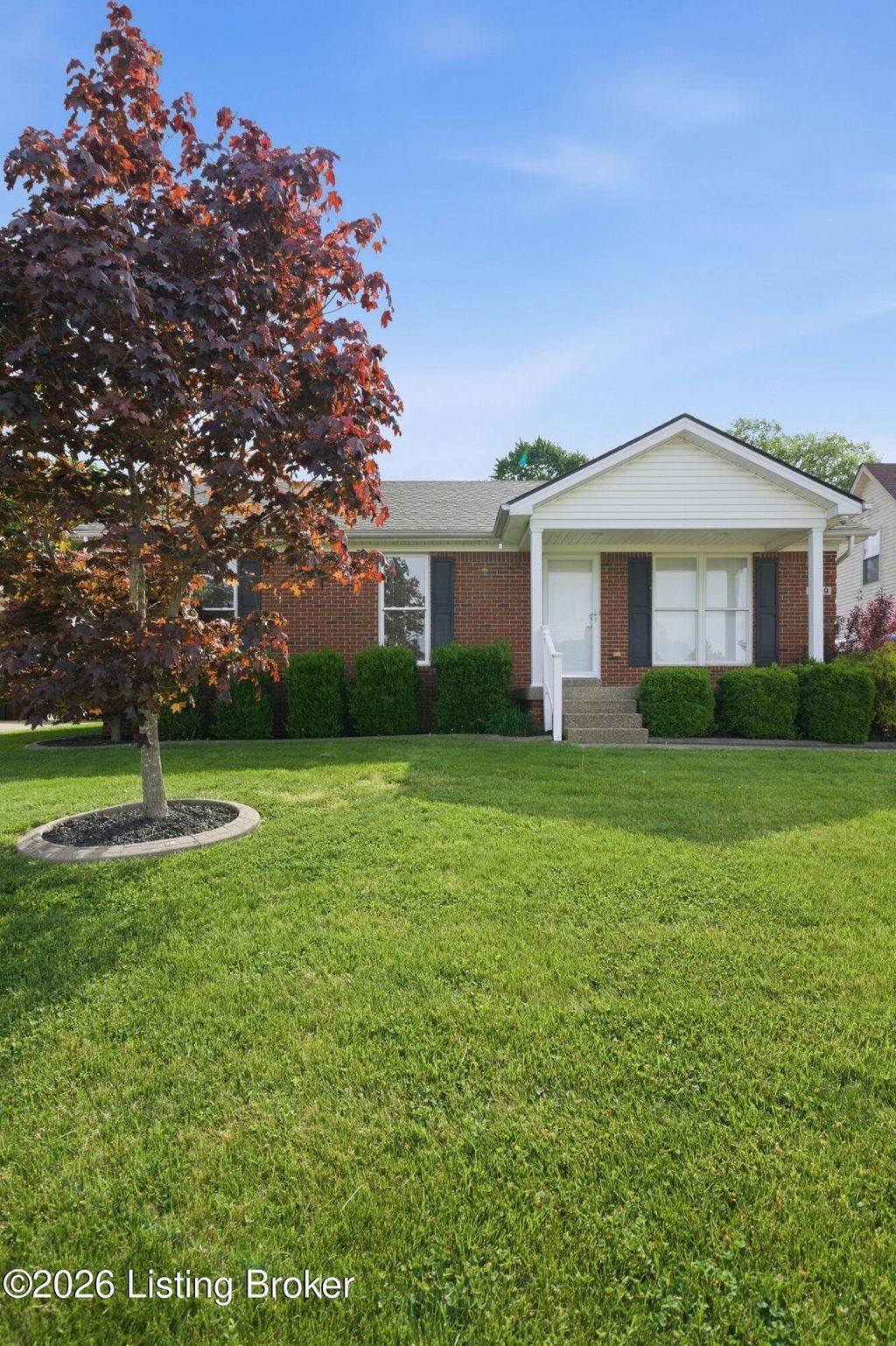 Photo of 4909 Feys Creek Pl, Louisville, KY 40216 (MLS # 1715051)