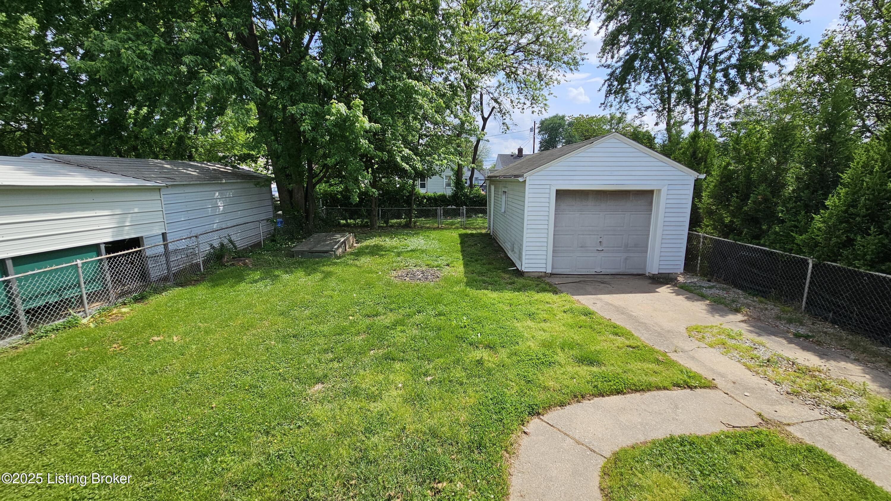 1024 Berry Blvd, Louisville, Kentucky image 33