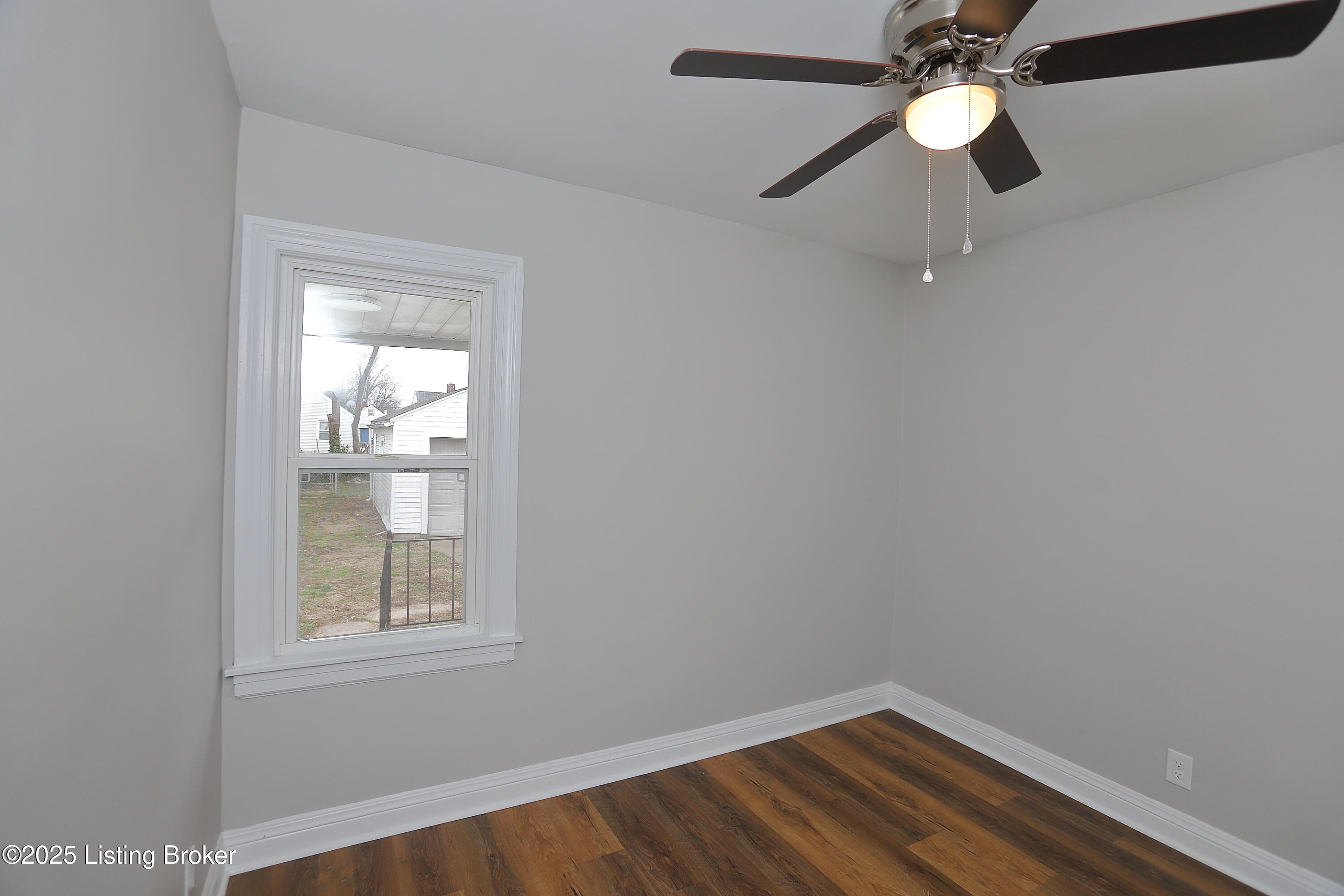 1024 Berry Blvd, Louisville, Kentucky image 22