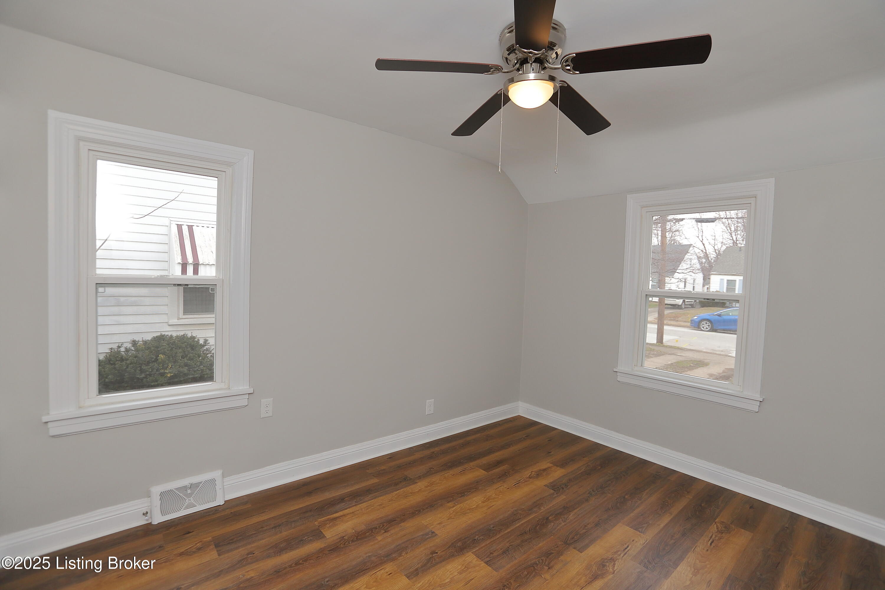 1024 Berry Blvd, Louisville, Kentucky image 20