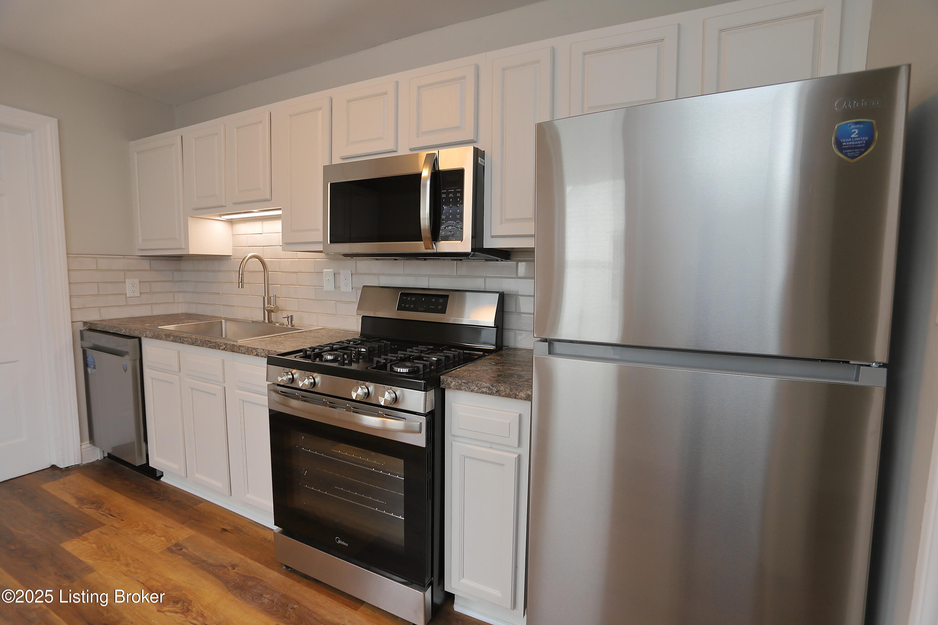 1024 Berry Blvd, Louisville, Kentucky image 12