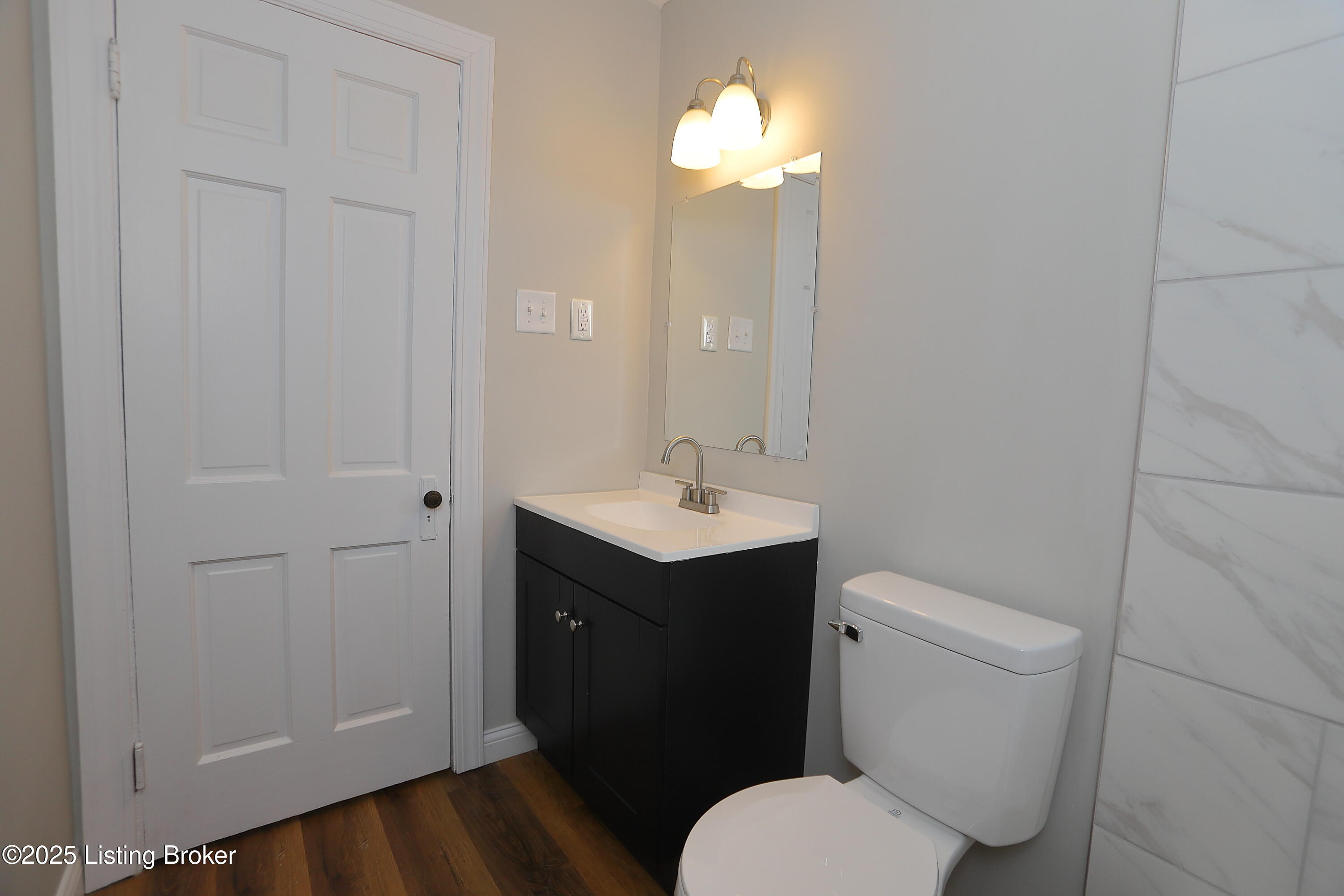 1024 Berry Blvd, Louisville, Kentucky image 28
