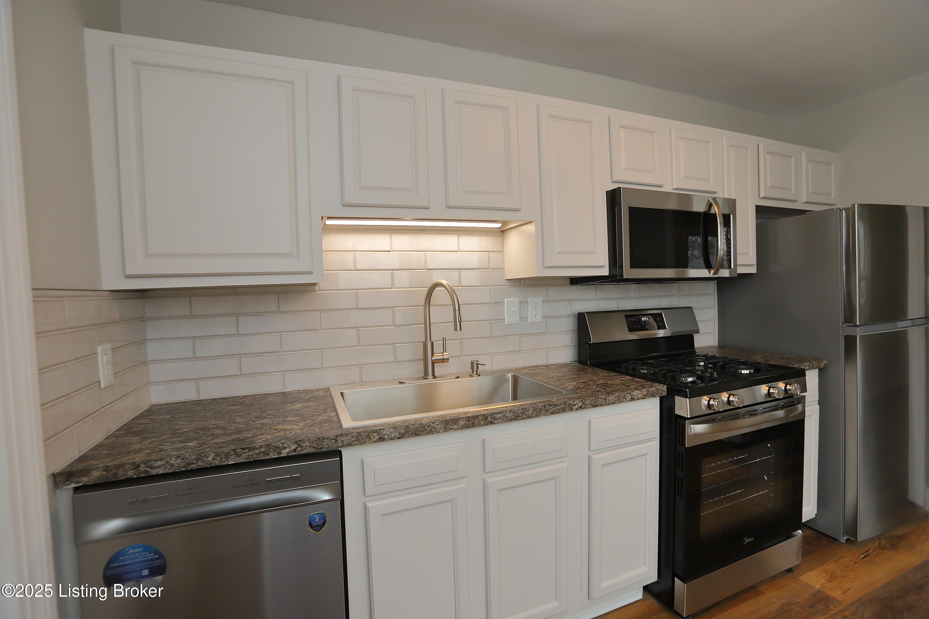 1024 Berry Blvd, Louisville, Kentucky image 15